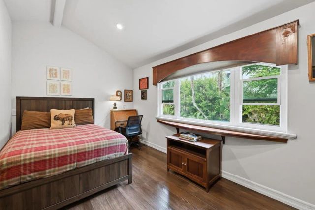 6532 Corintia St, Carlsbad, CA 92009