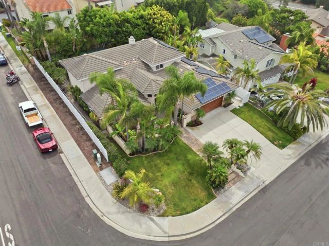 6532 Corintia St, Carlsbad, CA 92009