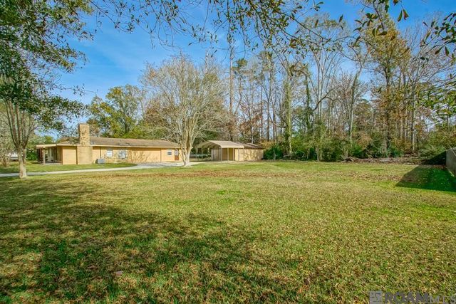 34868 Gravesbriar Dr, Denham Springs, LA 70706