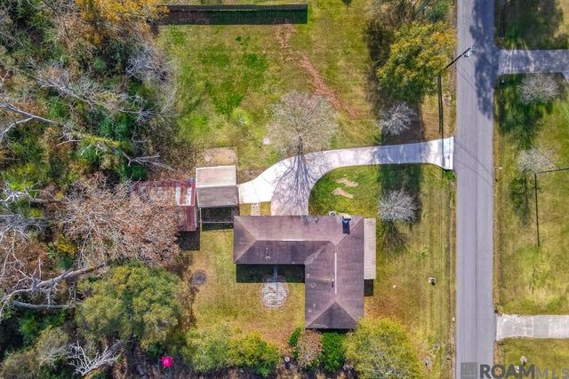 34868 Gravesbriar Dr, Denham Springs, LA 70706