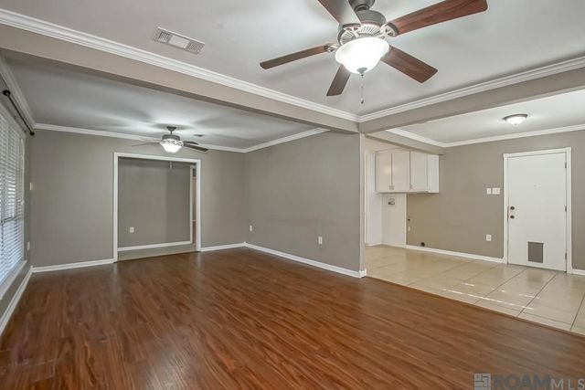 34868 Gravesbriar Dr, Denham Springs, LA 70706