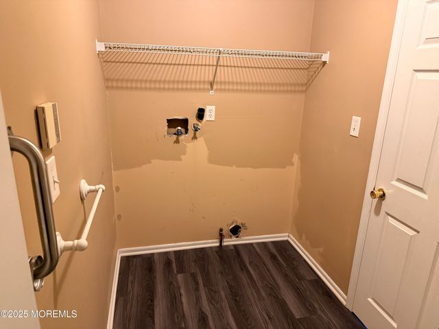 1811 Bellmore Street, Oakhurst, NJ 07755