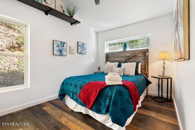 667 Turkey Nest Rd, Gatlinburg, TN 37738