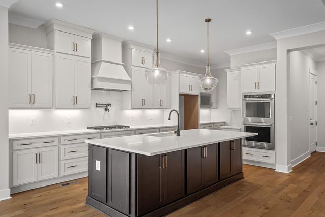 7424 Leelee Drive, Franklin, TN 37064