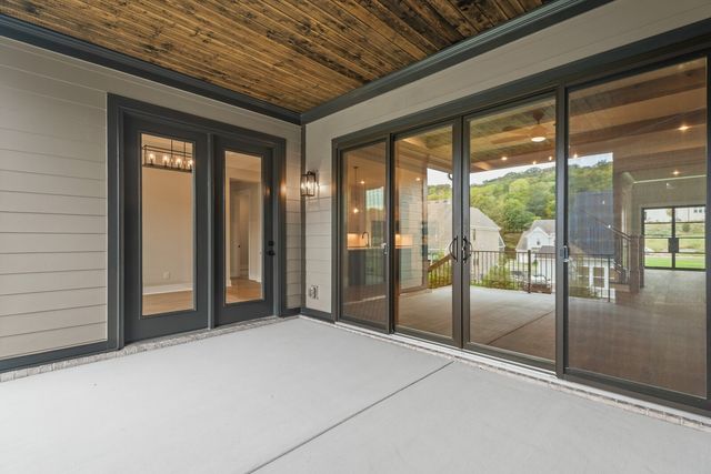 7424 Leelee Drive, Franklin, TN 37064