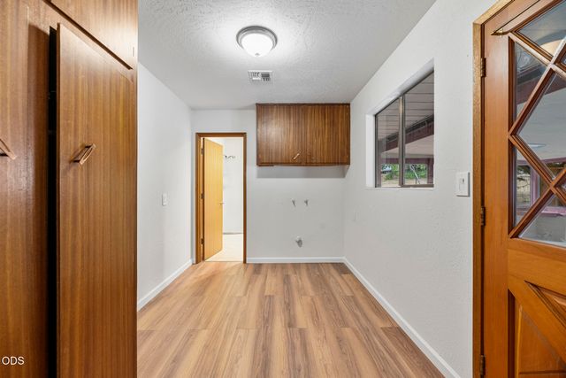 135 Rolling Hills Drive, Grants Pass, OR 97526