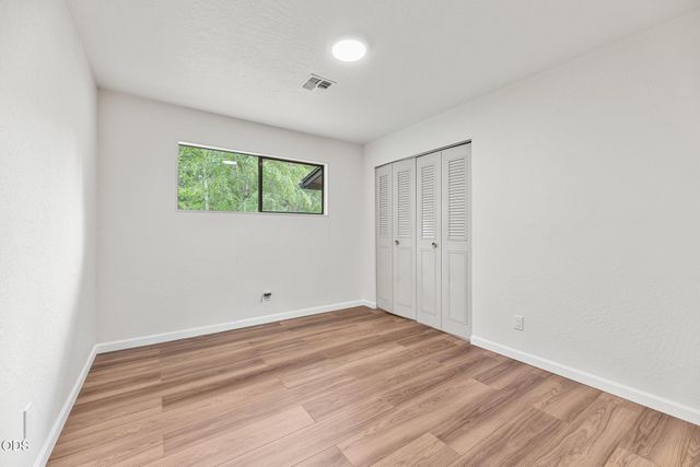 135 Rolling Hills Drive, Grants Pass, OR 97526