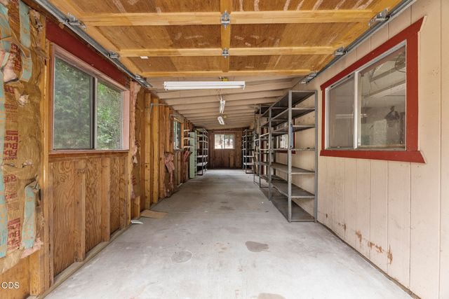 135 Rolling Hills Drive, Grants Pass, OR 97526