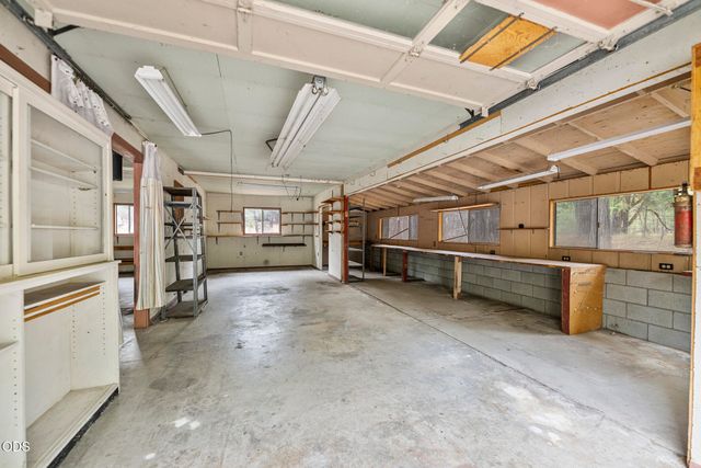 135 Rolling Hills Drive, Grants Pass, OR 97526