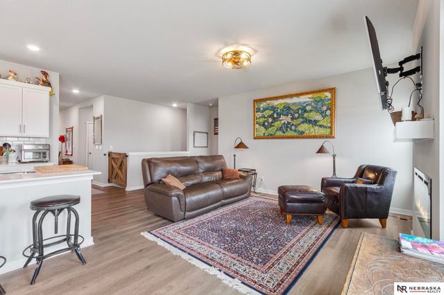 6422 Harvest Drive, Papillion, NE 68133