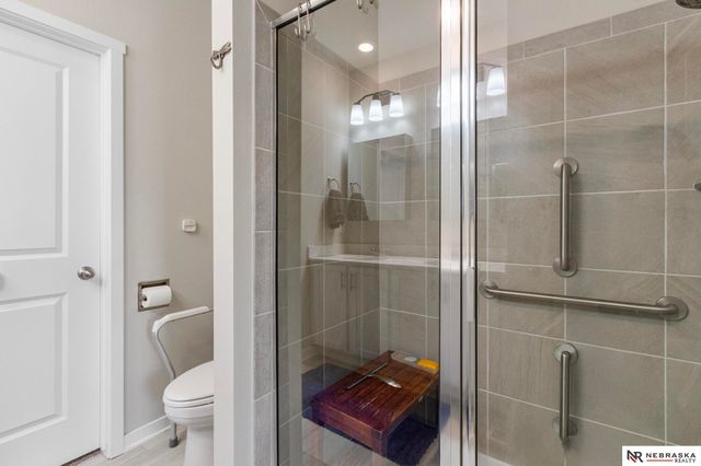 6422 Harvest Drive, Papillion, NE 68133