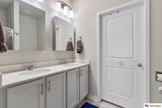 6422 Harvest Drive, Papillion, NE 68133