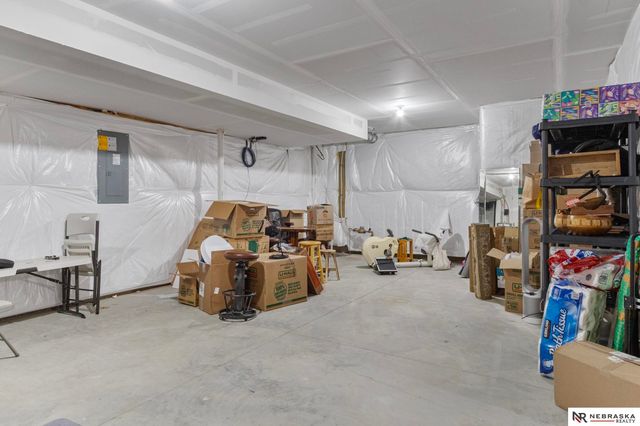 6422 Harvest Drive, Papillion, NE 68133