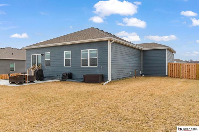 6422 Harvest Drive, Papillion, NE 68133