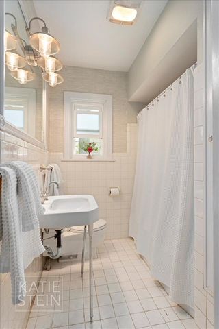 2035 Hall Street, Grand Rapids, MI 49506