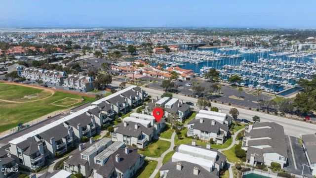 3027 Harbor Boulevard, Oxnard, CA 93035