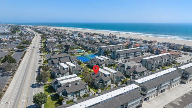3027 Harbor Boulevard, Oxnard, CA 93035