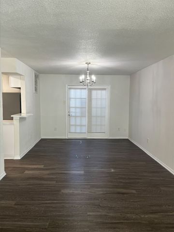 9524 Military Parkway 14003, Dallas, TX 75227