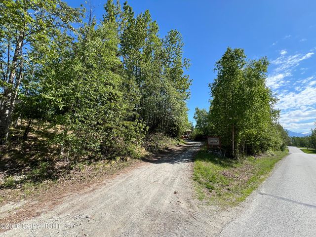 1075 N Shenandoah Drive, Wasilla, AK 99645