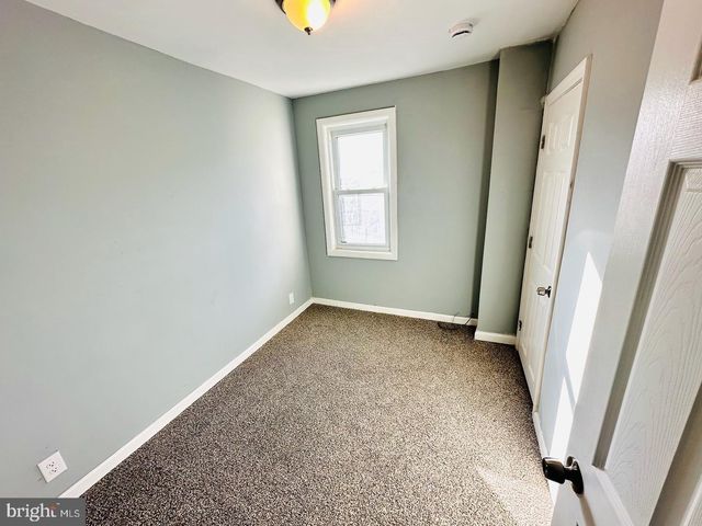 125 E WOODLAND AVE, Pitman, NJ 08071