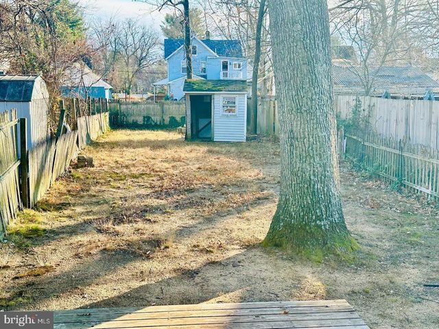 125 E WOODLAND AVE, Pitman, NJ 08071