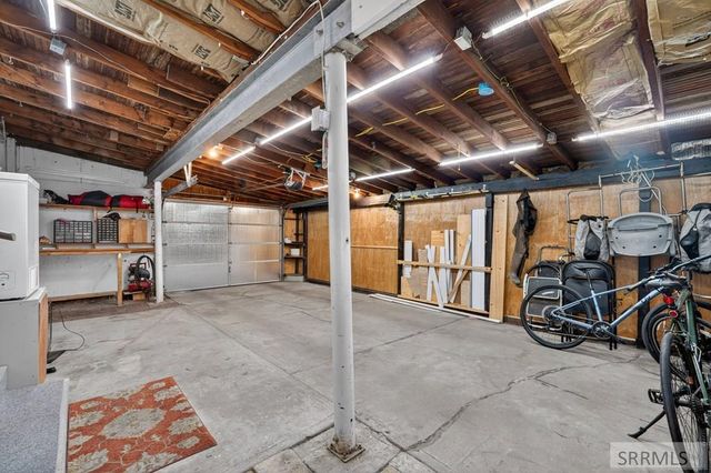 6 Stanford Avenue, Pocatello, ID 83201