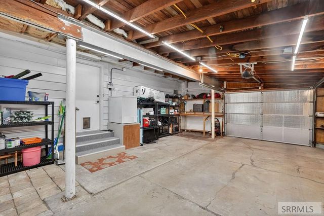 6 Stanford Avenue, Pocatello, ID 83201
