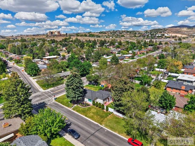 6 Stanford Avenue, Pocatello, ID 83201