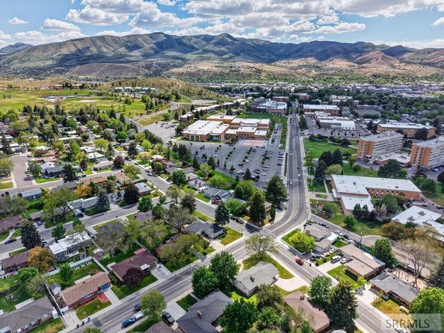 6 Stanford Avenue, Pocatello, ID 83201