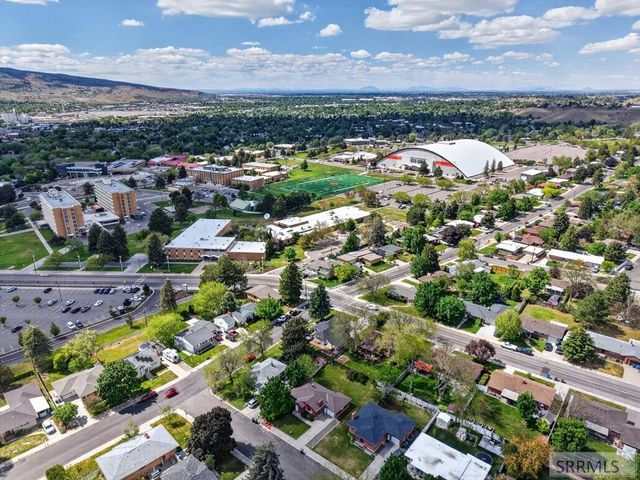 6 Stanford Avenue, Pocatello, ID 83201