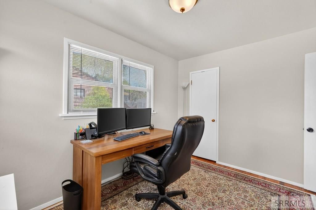 Image 16 of property listing at 6 Stanford Avenue, Pocatello, ID 83201