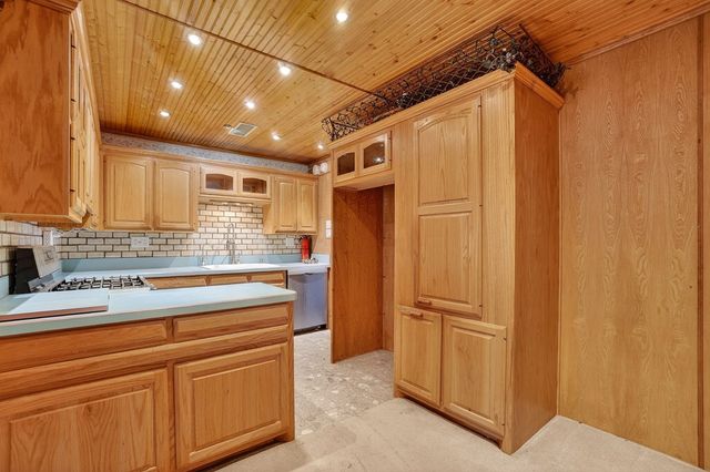 4706 Ric Dr, Midland, TX 79703