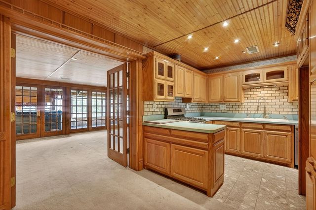 4706 Ric Dr, Midland, TX 79703