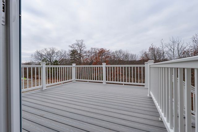 17 Strongwater Drive, Salem, MA 01970