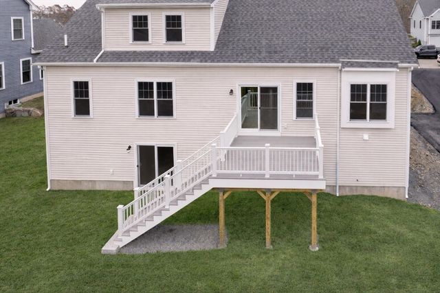 17 Strongwater Drive, Salem, MA 01970