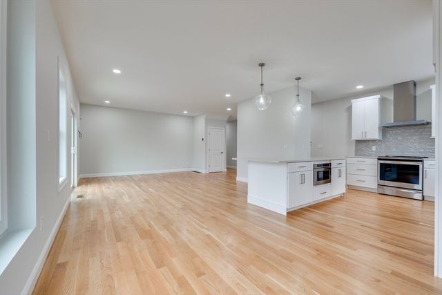 17 Strongwater Drive, Salem, MA 01970