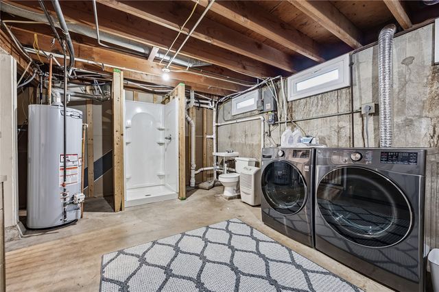 1024 Cheyenne Rd NW, Cedar Rapids, IA 52405