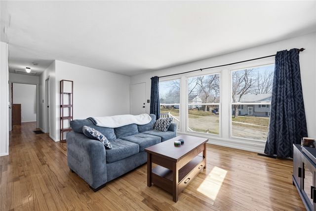 1024 Cheyenne Rd NW, Cedar Rapids, IA 52405