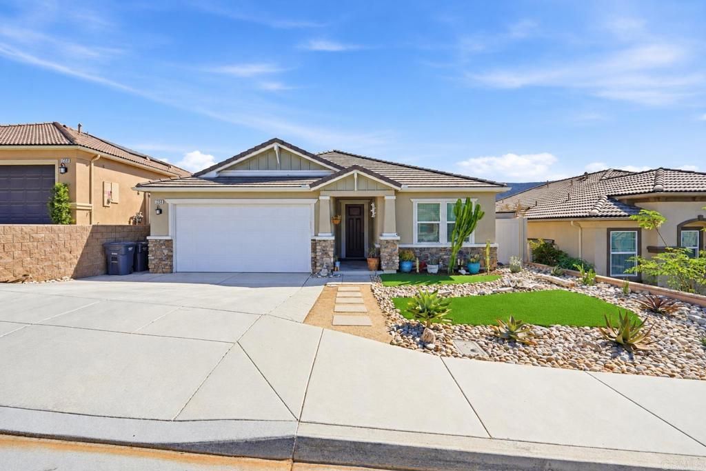 1354 Topanga, San Marcos, CA 92069 — exterior