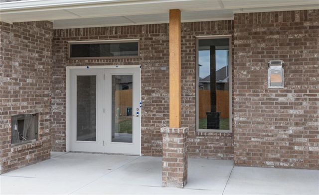 10305 SW 56th Street, Mustang, OK 73064