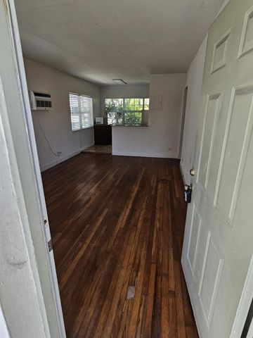 7950 Abbott Avenue 13, Miami Beach, FL 33141