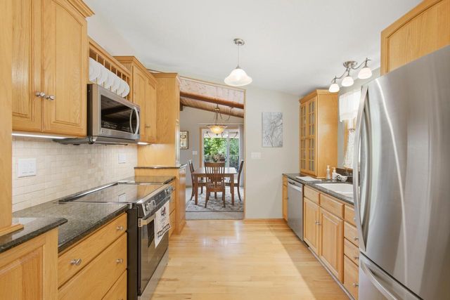 S77W20542 Hillendale DRIVE, Muskego, WI 53150
