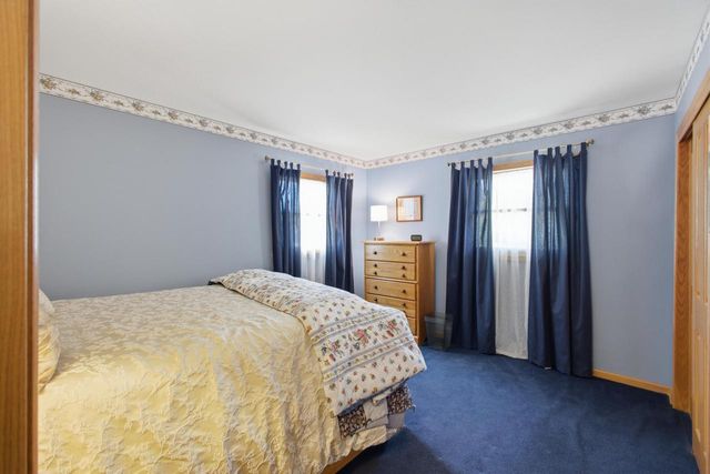 S77W20542 Hillendale DRIVE, Muskego, WI 53150