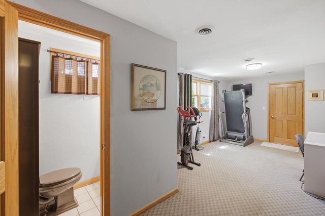 S77W20542 Hillendale DRIVE, Muskego, WI 53150