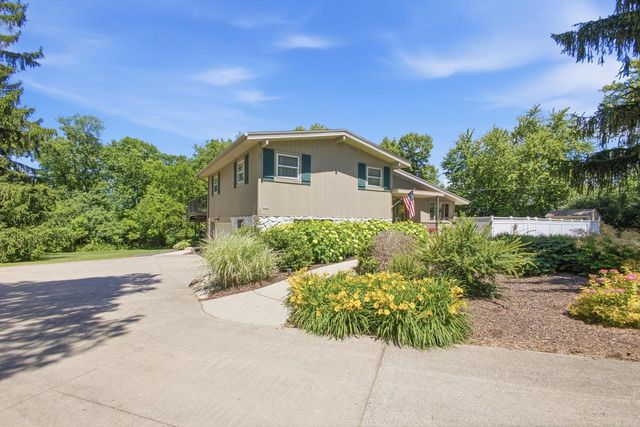 S77W20542 Hillendale DRIVE, Muskego, WI 53150