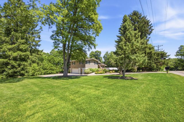 S77W20542 Hillendale DRIVE, Muskego, WI 53150