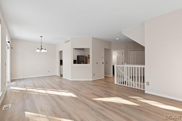 112 Burwyck Park Drive, Saline, MI 48176