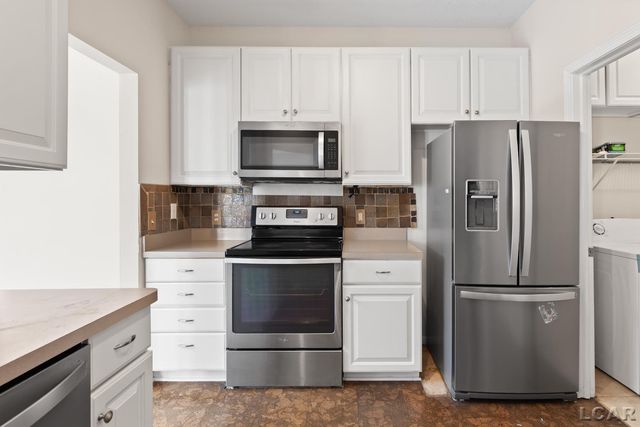 112 Burwyck Park Drive, Saline, MI 48176