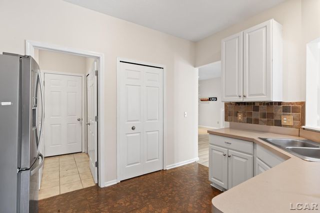 112 Burwyck Park Drive, Saline, MI 48176