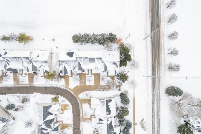 112 Burwyck Park Drive, Saline, MI 48176